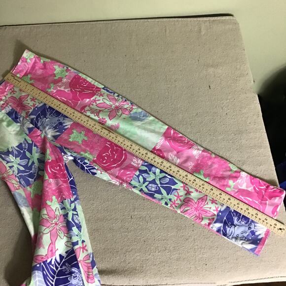 Lilly Pulitzer Women Cropped Pants(No size Tag) Sz. 6 VNTG Patchwork Floral  EUC - Picture 8 of 11